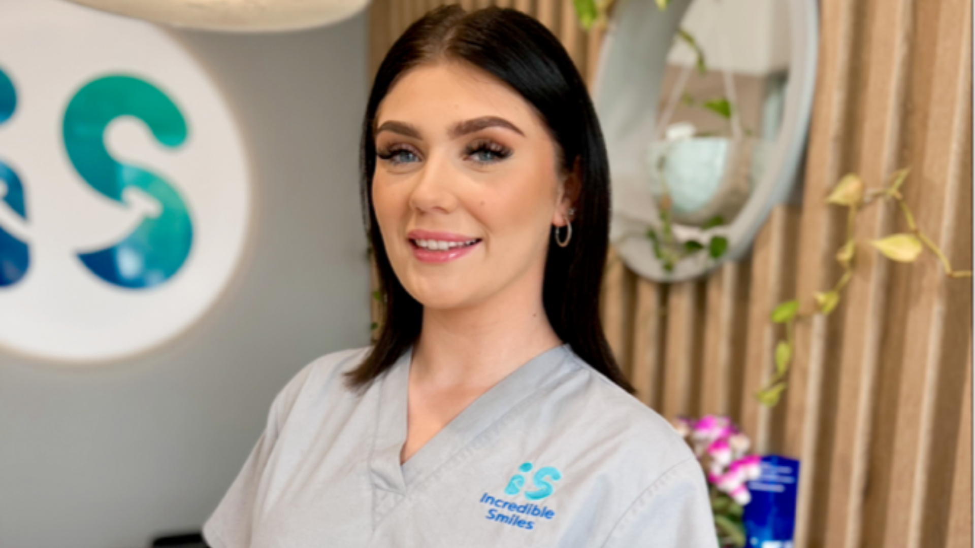 Adrienne Incredible Smiles Dentist Cosmetic Dentist Dental Clinic   Adrienne Trainee Dental Assistant 